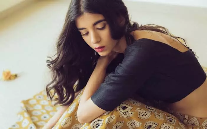 saba azad Height, Weight, Physical Stat & More